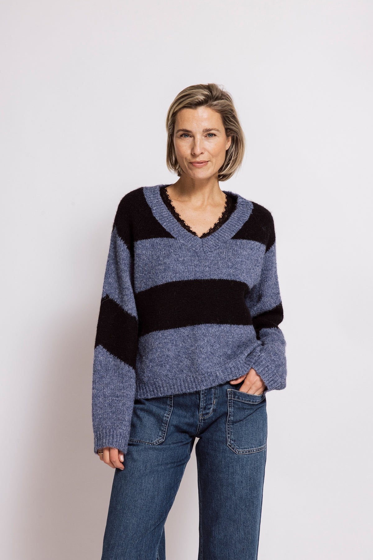 Zhrill Kit Pullover Blue