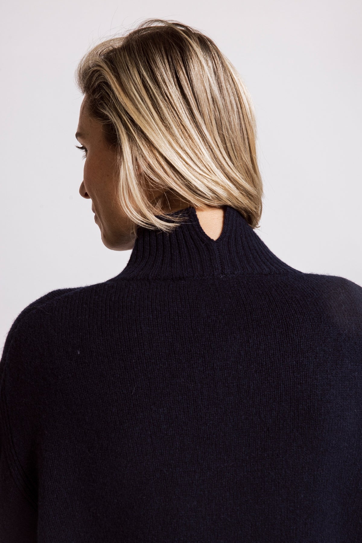 Zhrill Alana Pullover Blue