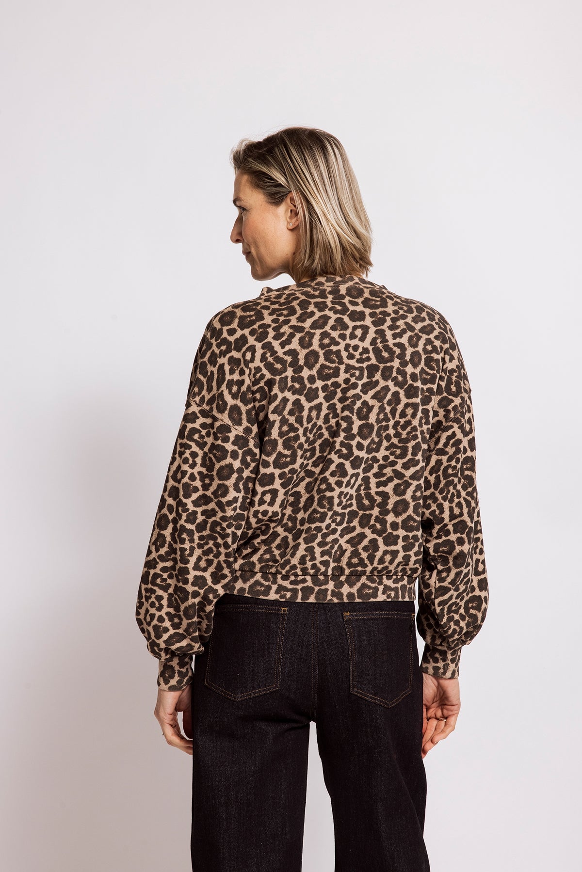 Zhrill TERA LEO Sweater
