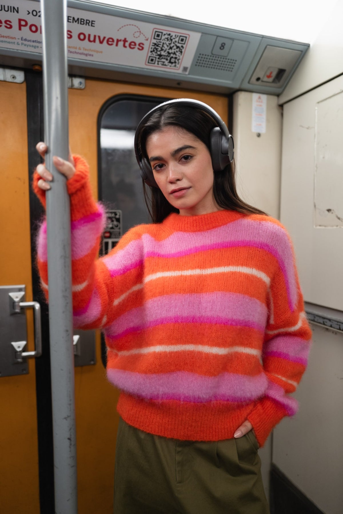 TWNS Kale Pullover Fire