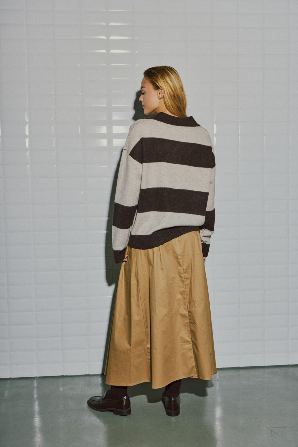 With Black Iza Henley Pullover Brown-Birch