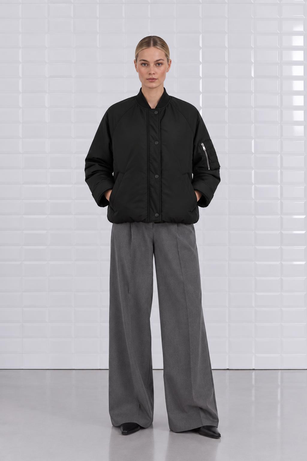 With Black Grappy Bomber Black