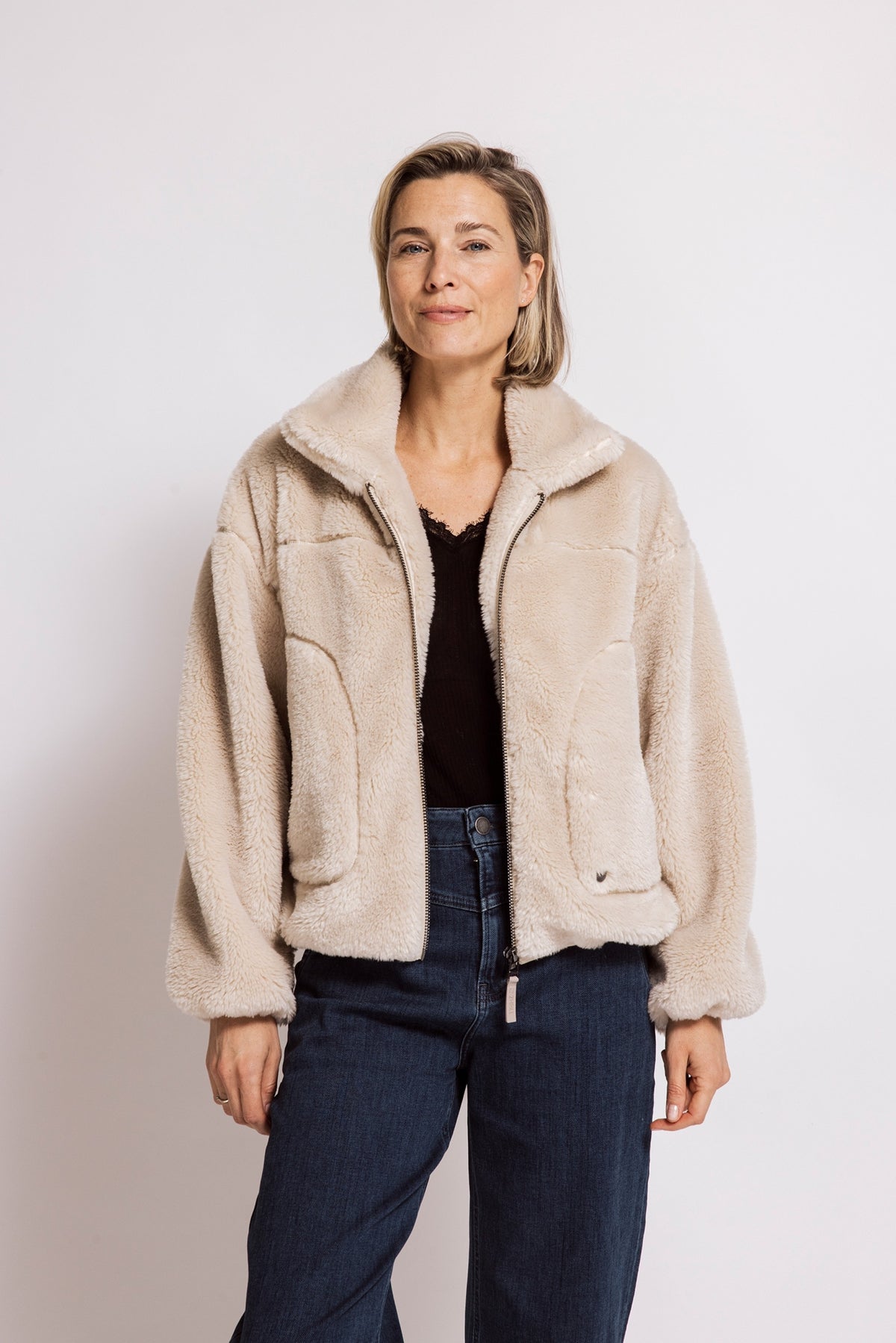 Zhrill April Jacket Sand