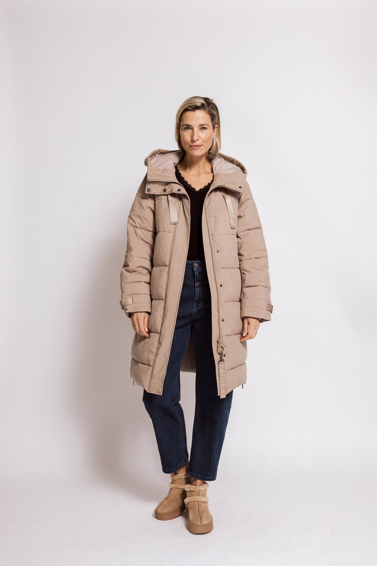 Zhrill Jen Jacket Sand