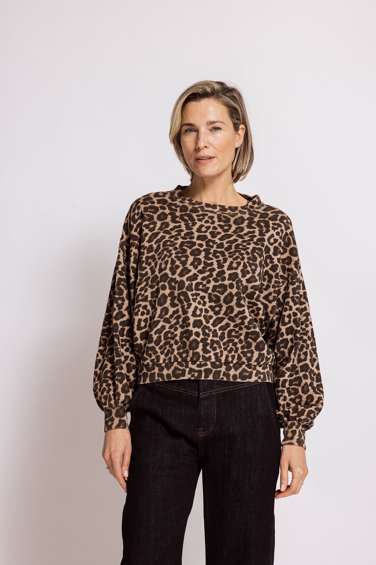Zhrill TERA LEO Sweater